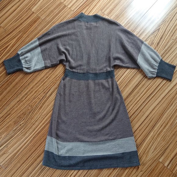 [EUC] Sweater Dress - Picture 2 of 6